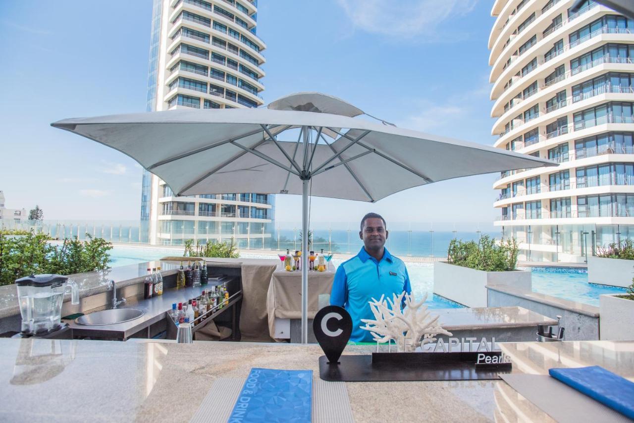 The Capital Pearls Hotel Durban Kültér fotó DJ at the pool