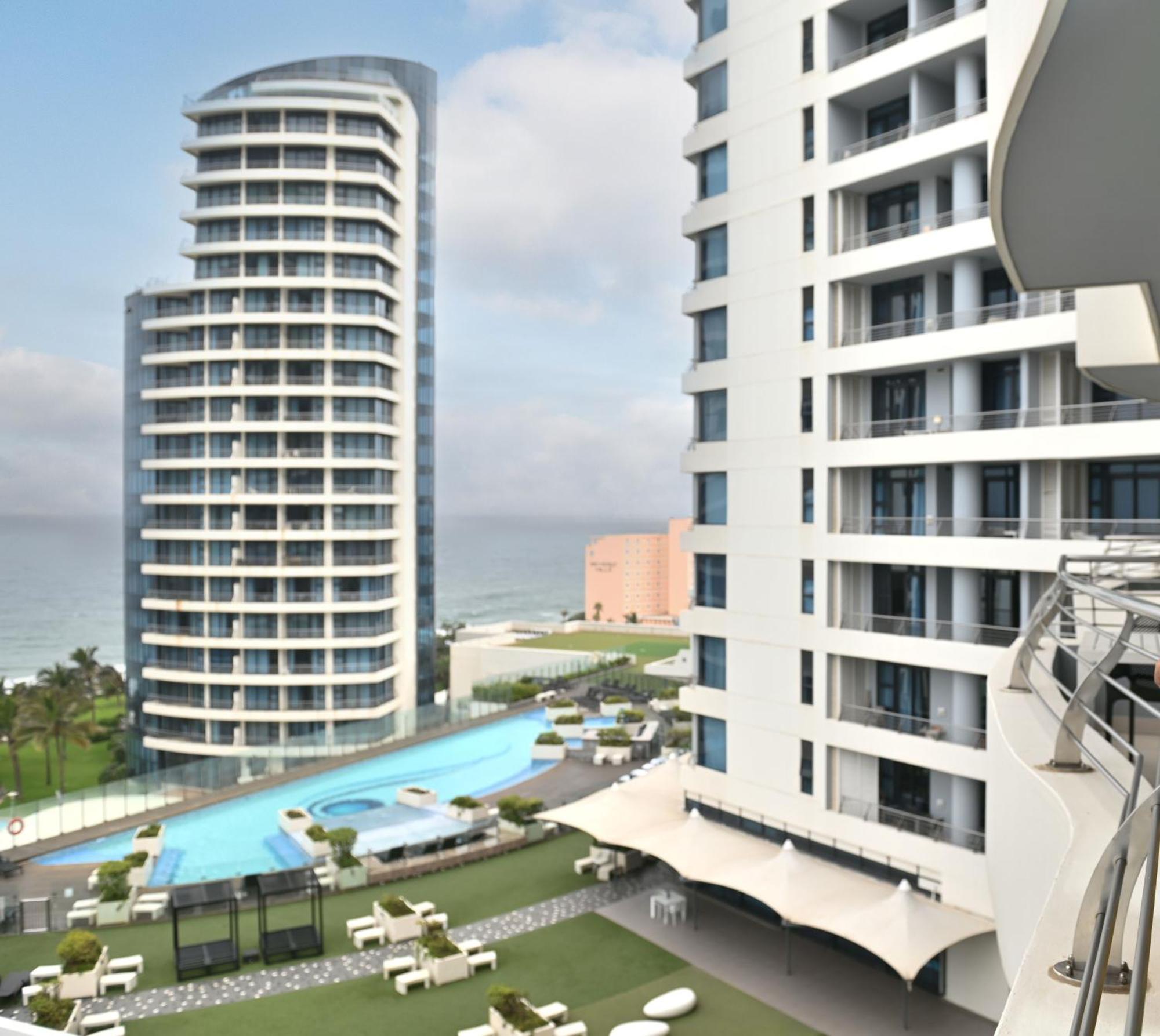 The Capital Pearls Hotel Durban Kültér fotó The View